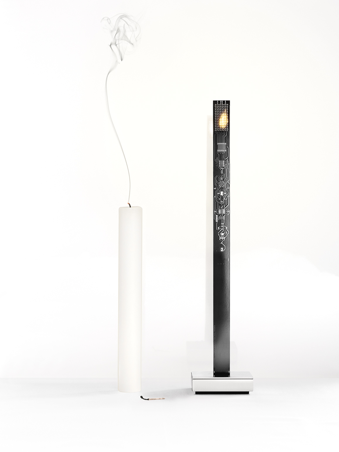 Table lighting object My New Flame by Moritz Waldemeyer, Ingo Maurer & Team